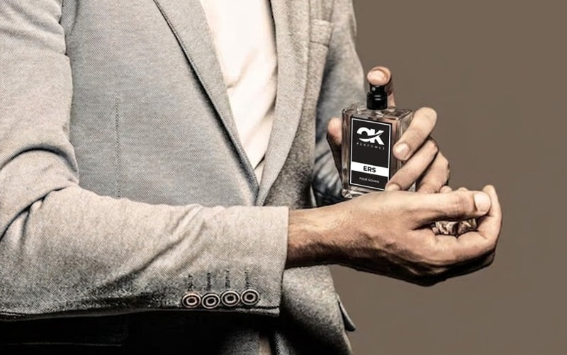 7 Perfumes de equivalencia que huelen a millonario