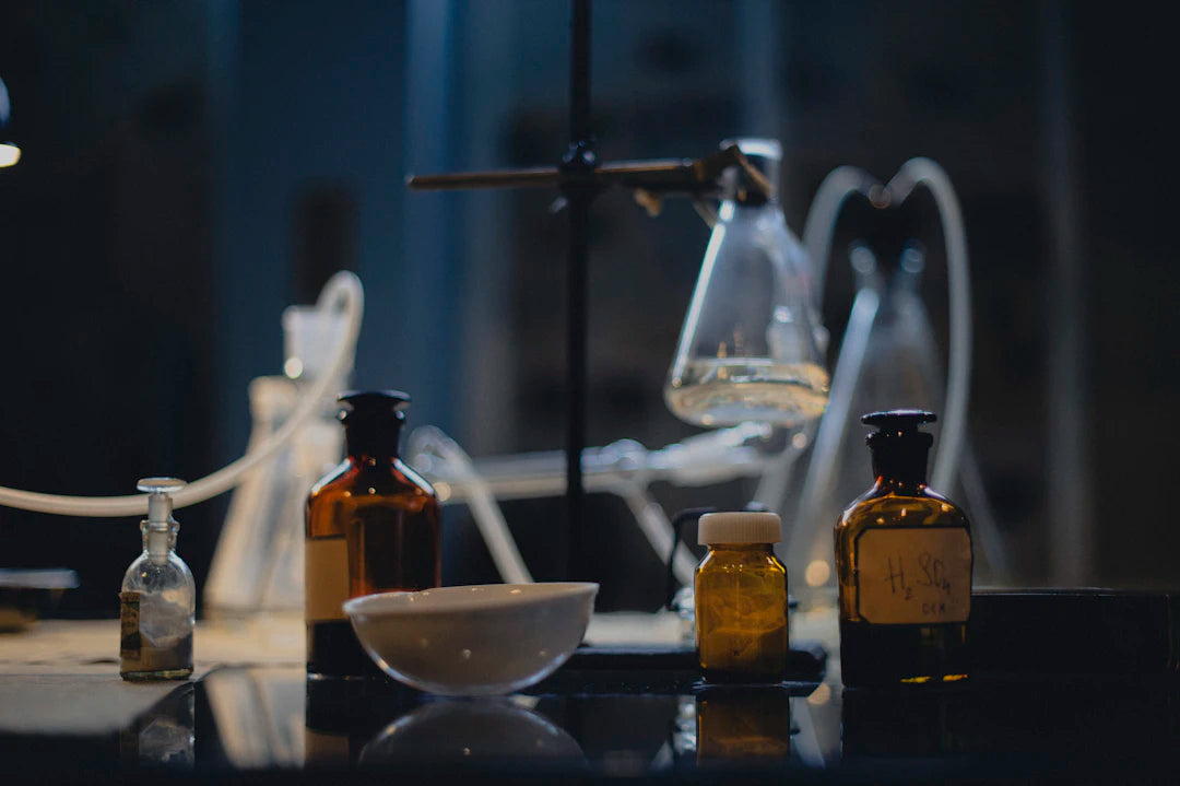 Descubre el Arte de la Perfumería Proceso y Técnicas